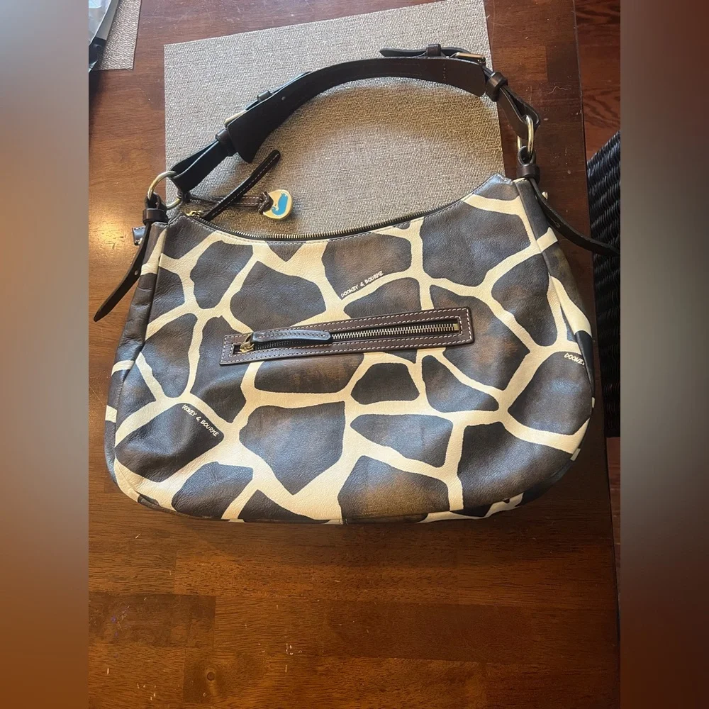 Authentic‎ Dooney & Bourke Hobo leather bag.   Y2K era early 2000’s animal print